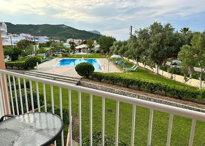 Aggelos Family Hotel