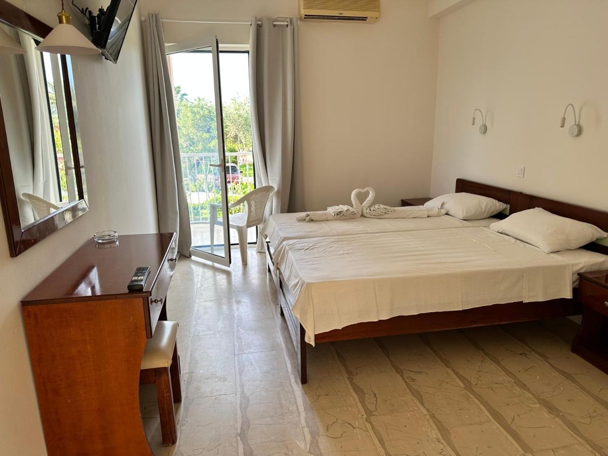 Aparthotel Aggelos Family